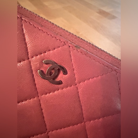 Authentic Chanel Pink Quilted CC Zip Around Wallet - Picture 3 of 15